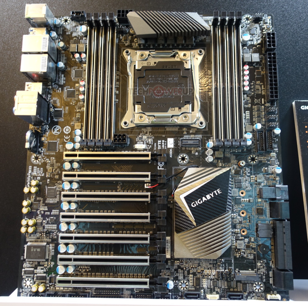 Gigabyte C422-WS motherboard supports 