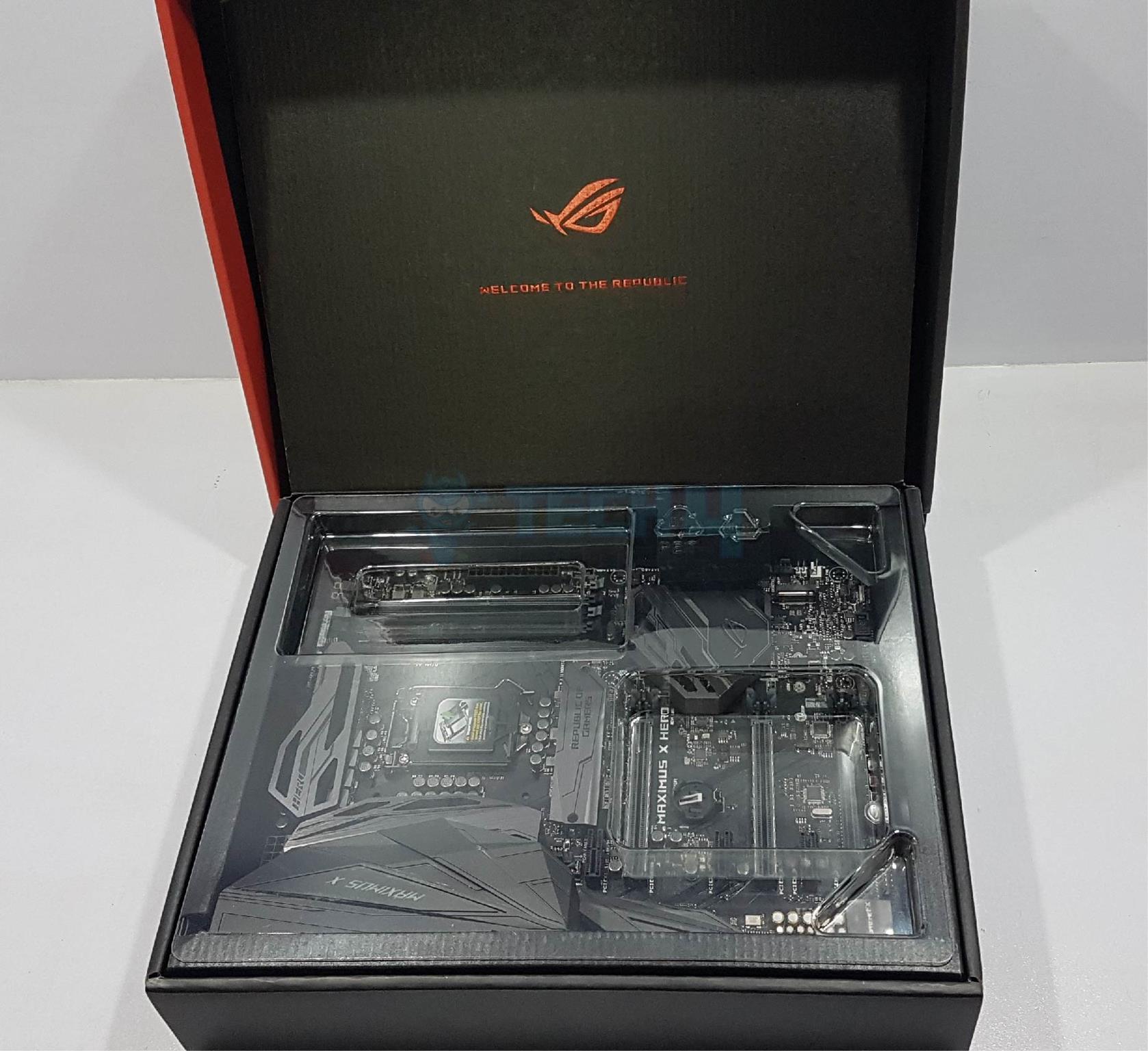 Asus ROG Maximus X Hero Packaging and Unboxing