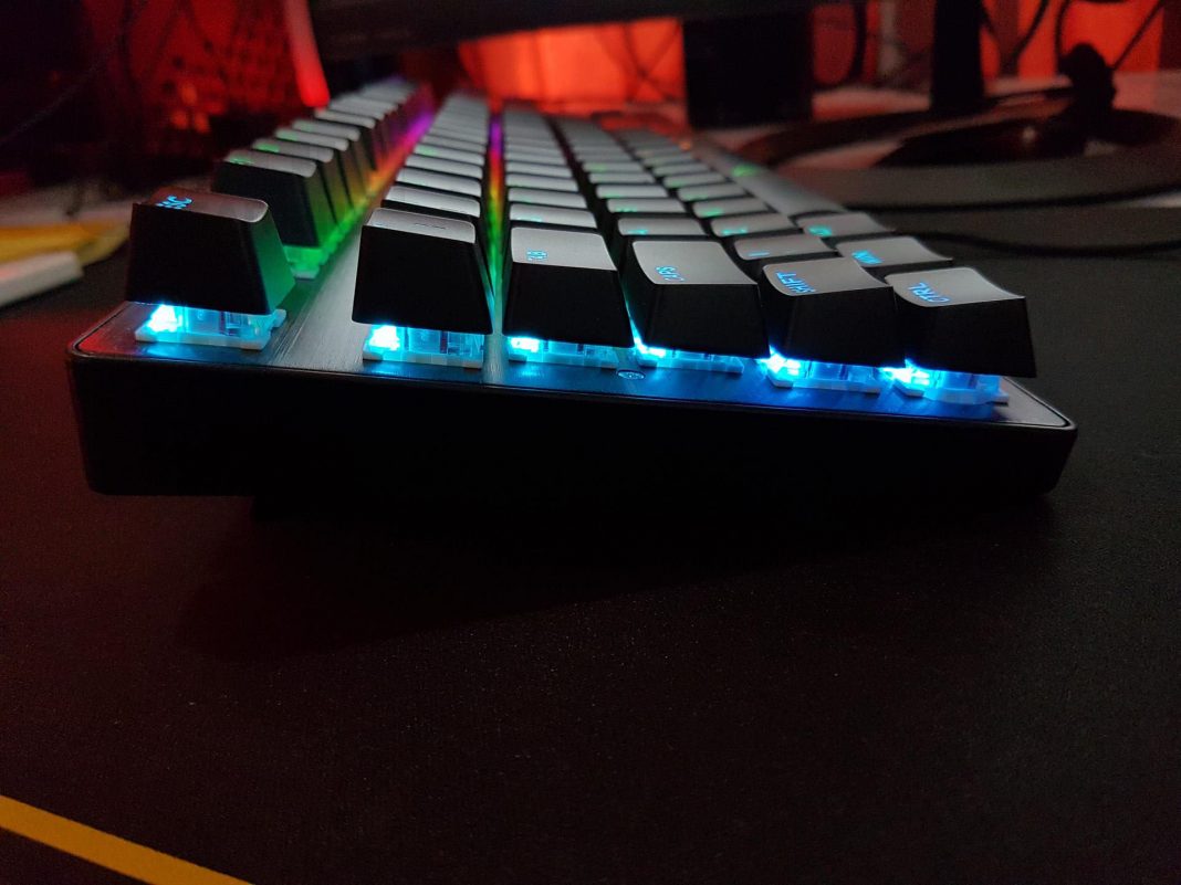 Drevo tyrfing 88-key RGB Lighting Spectrum Mode