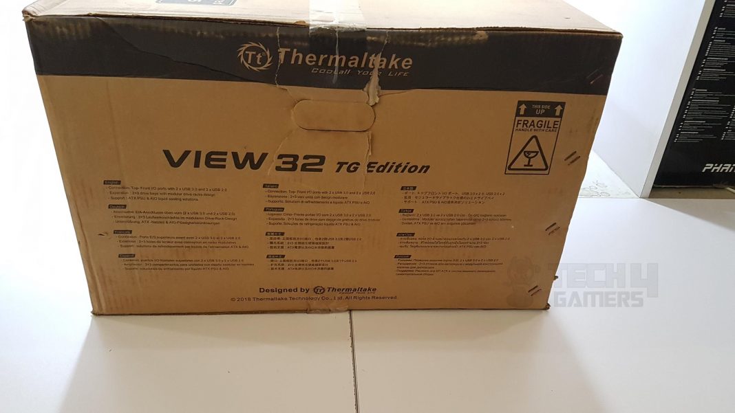 Thermaltake View 32 Packaging Backside