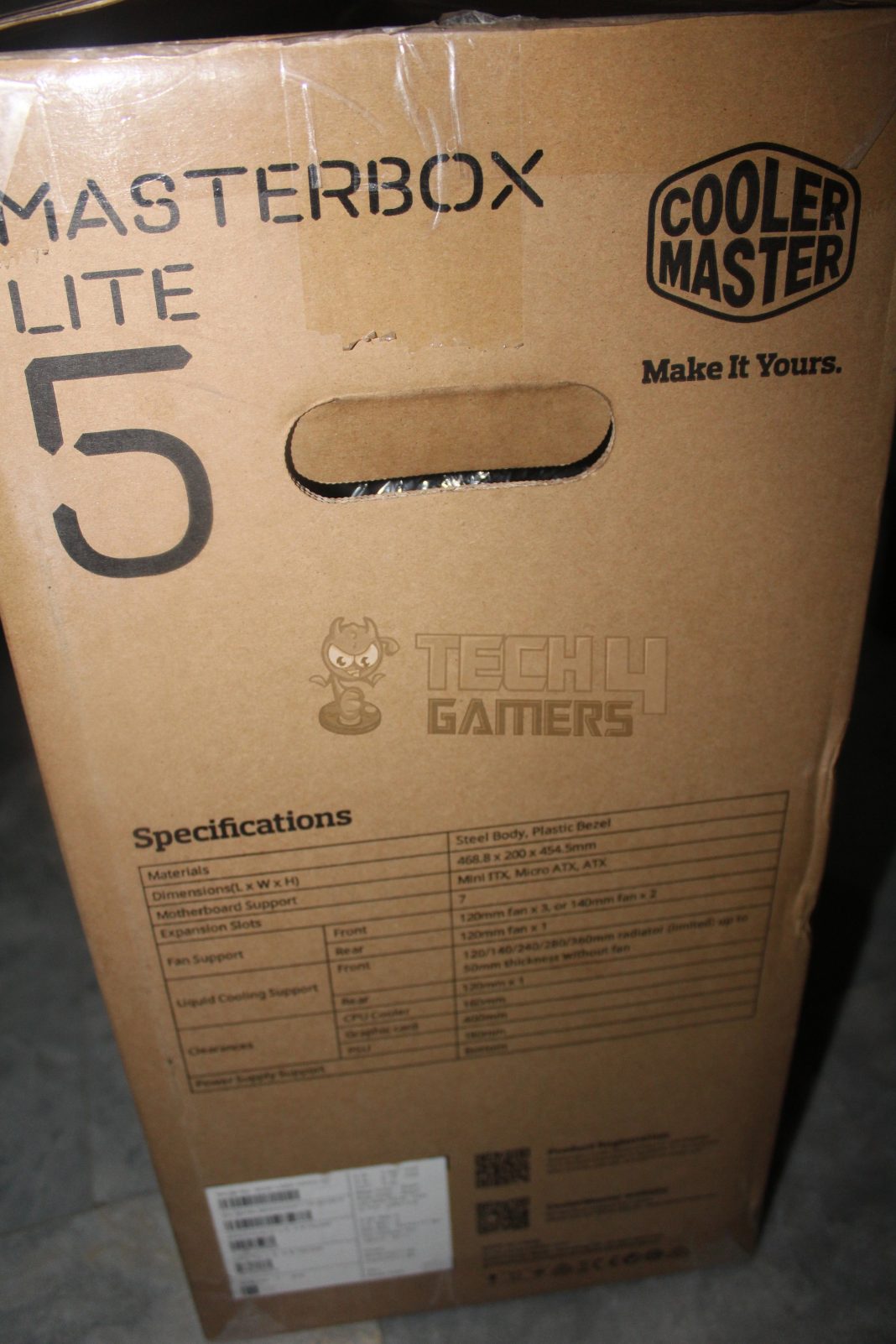 Masterbox lite 5 RGB Front Side Packaging