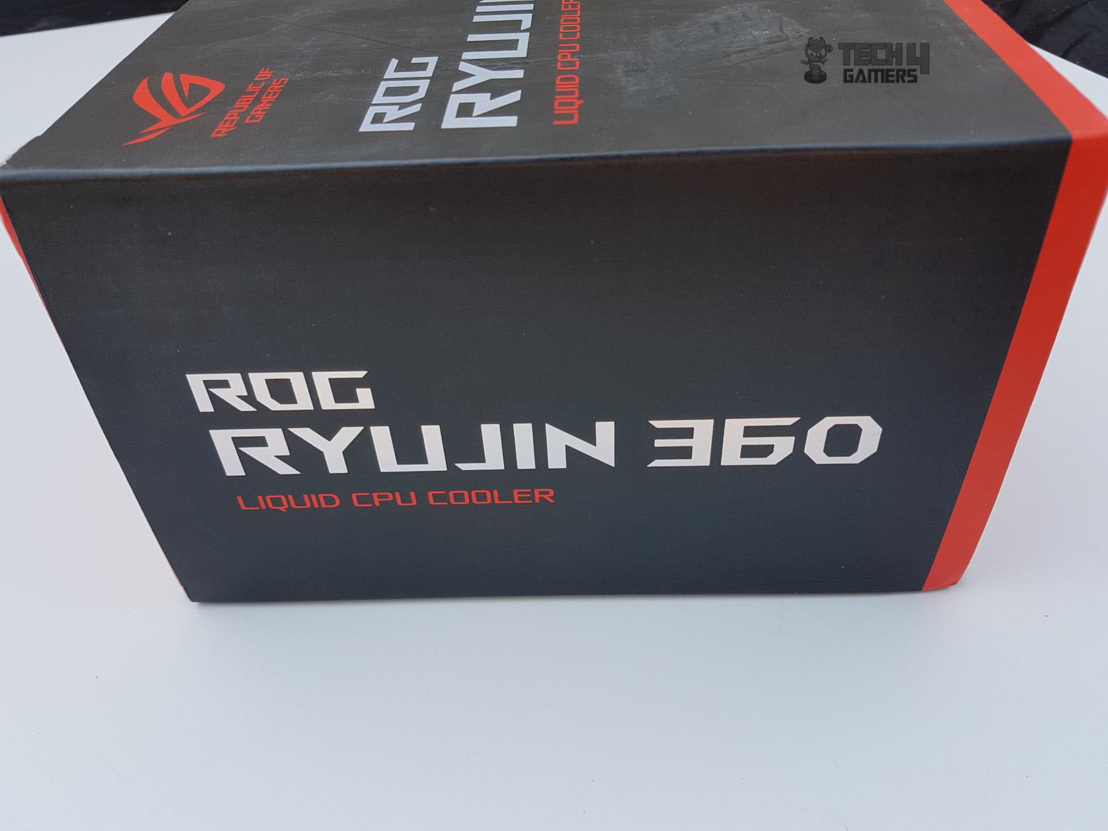 Asus Rog 360mm Box