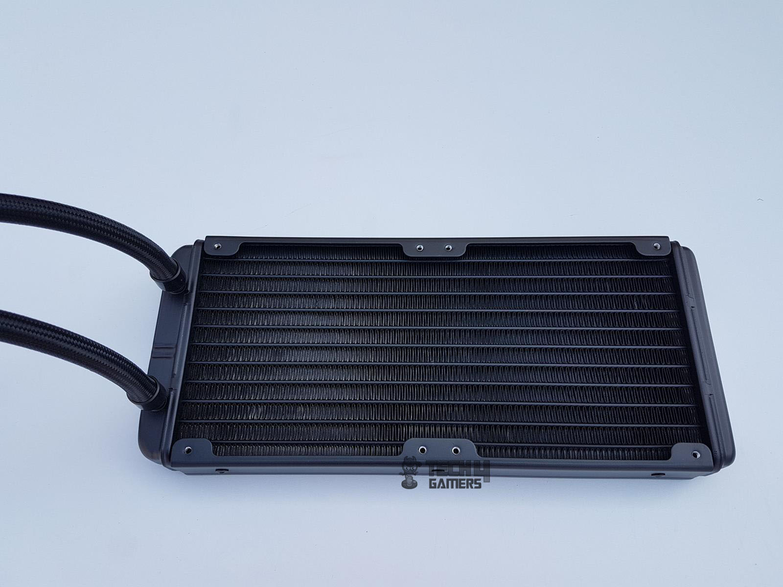 ASUS ROG Ryuo 240 CPU Liquid Cooler Review — The radiator