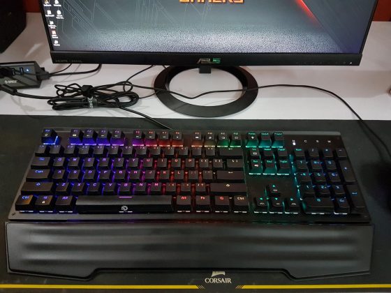 Durendal 104-Key Gaming Mechanical Keyboard RGB Lightning