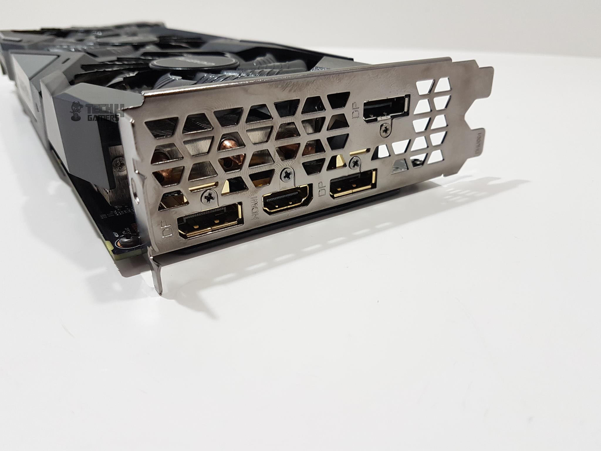 Gigabyte GeForce RTX 2060 Gaming Pro OC 6G — Connectivity