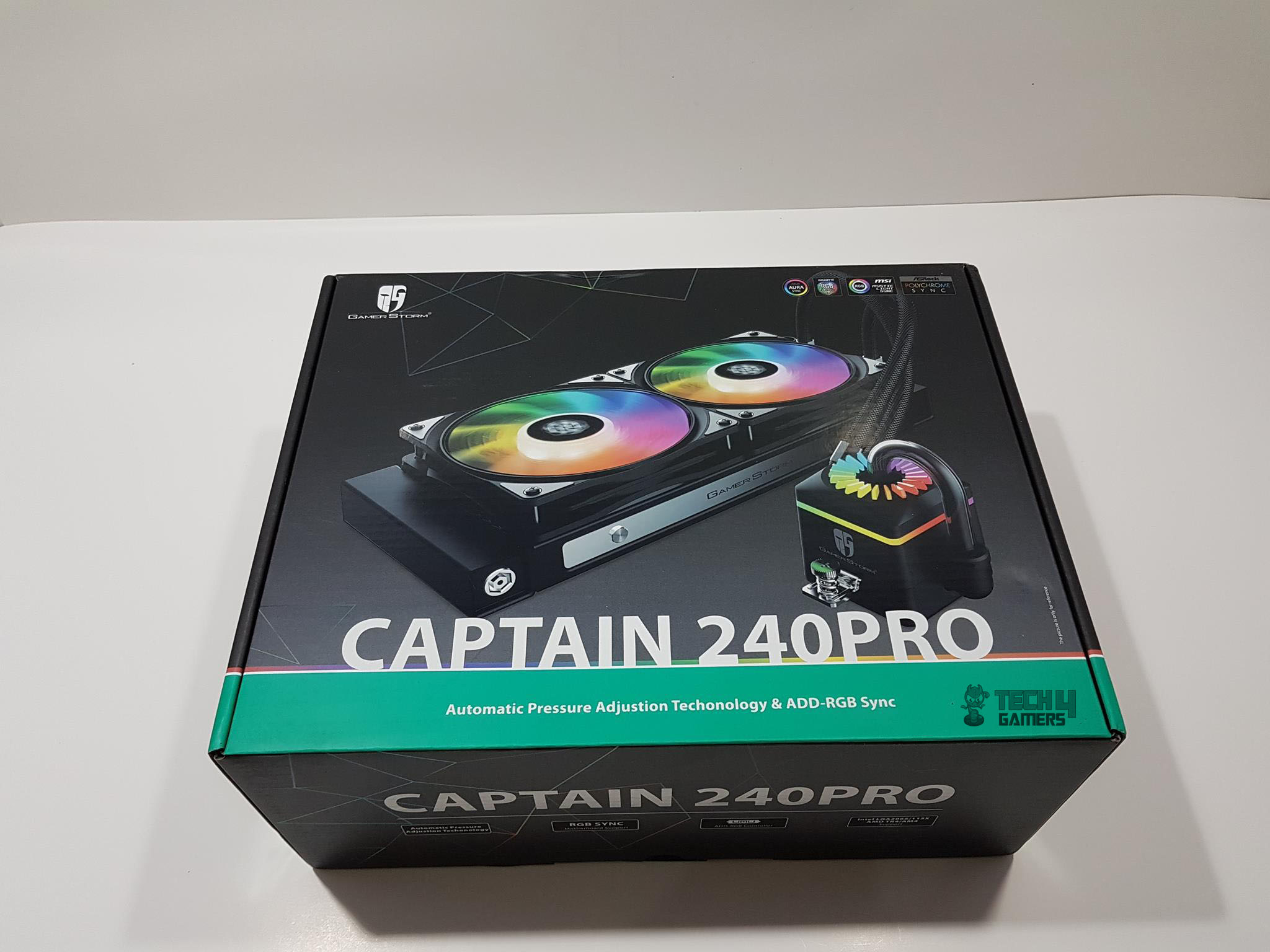 Deepcool Captain 240 Pro CPU Liquid Cooler — Packaging