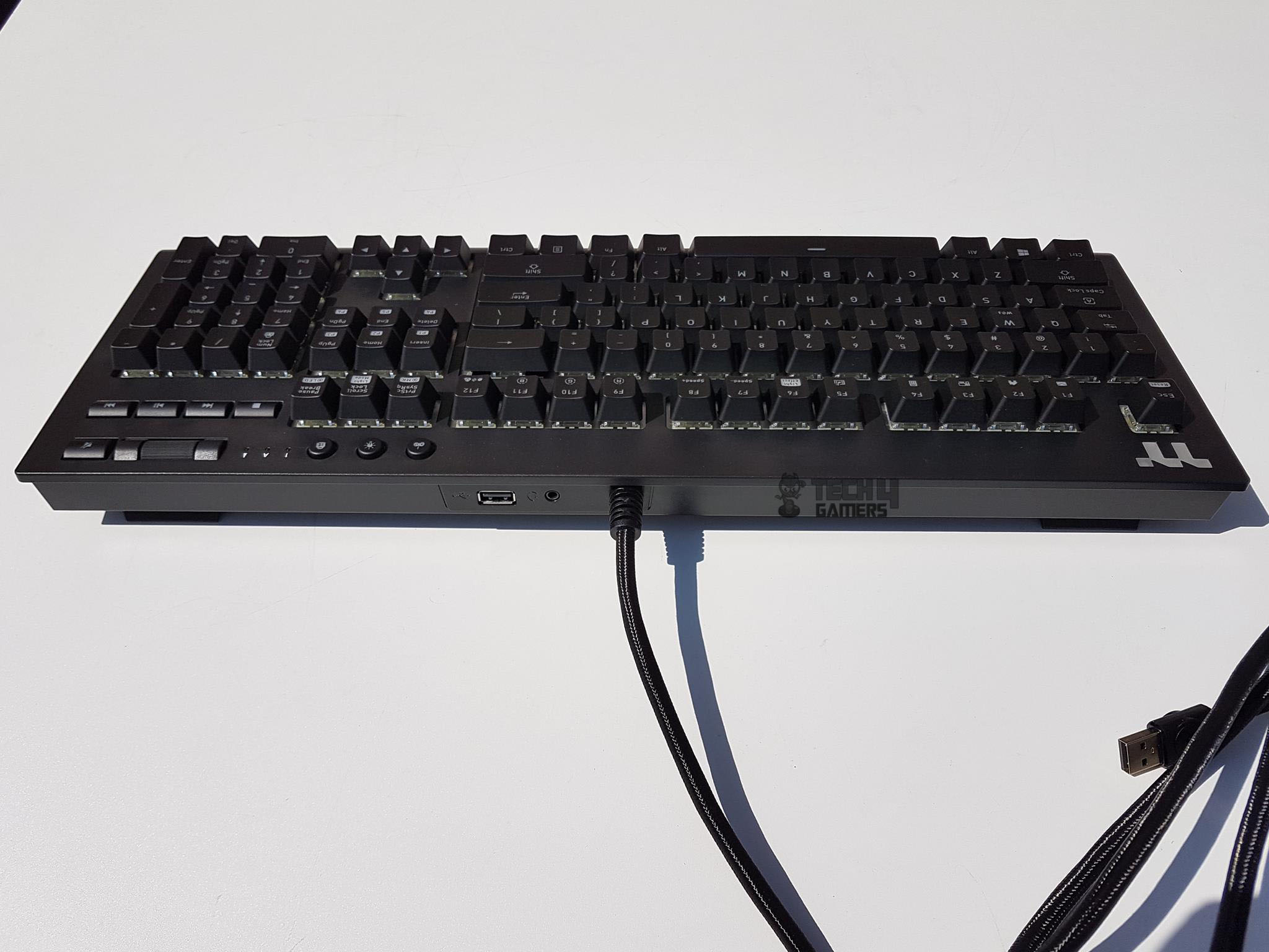 Thermaltake Keyboard Mechanical Front Side 
