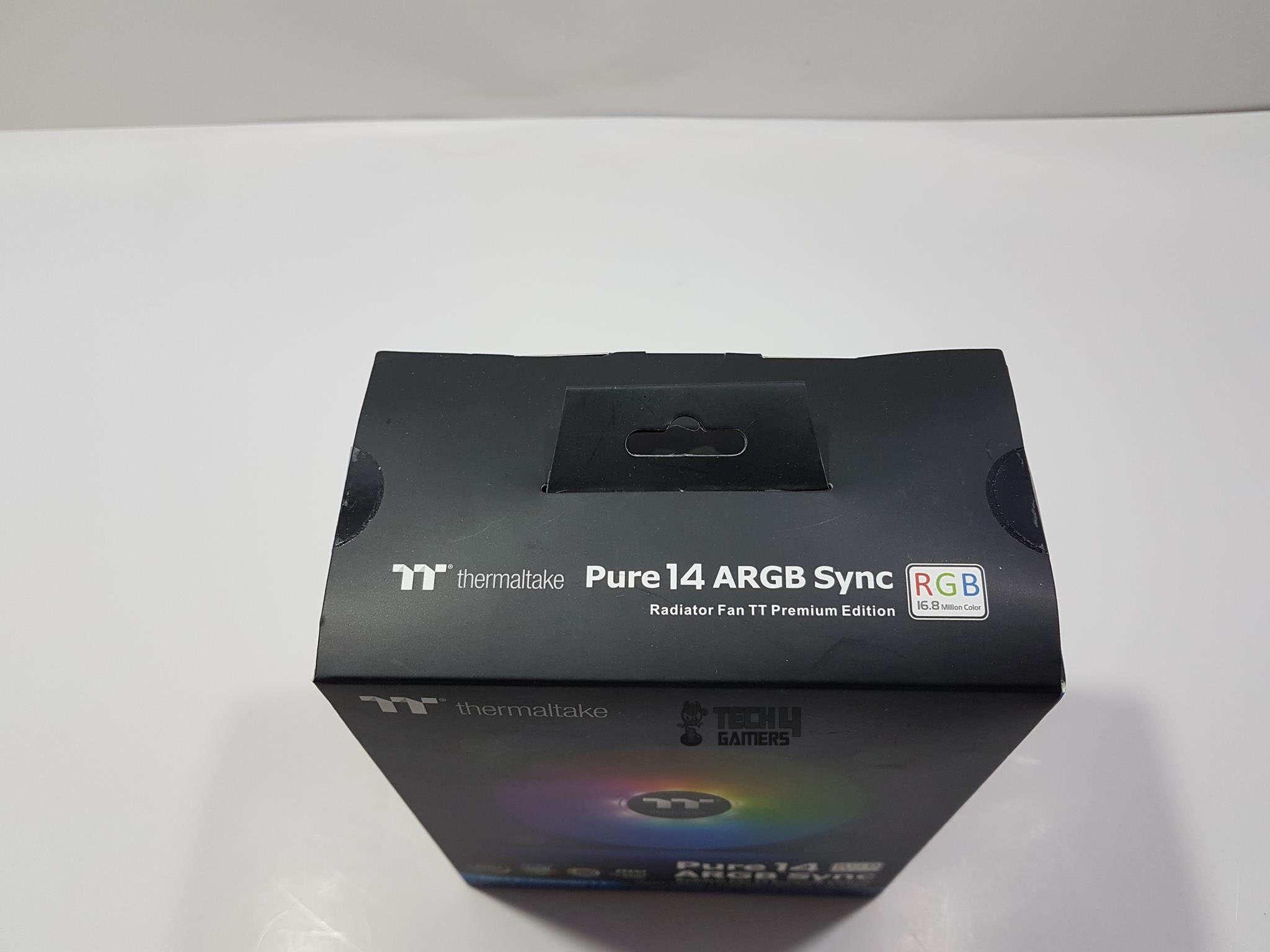 Pure 14 ARGB Fan Packaging front box
