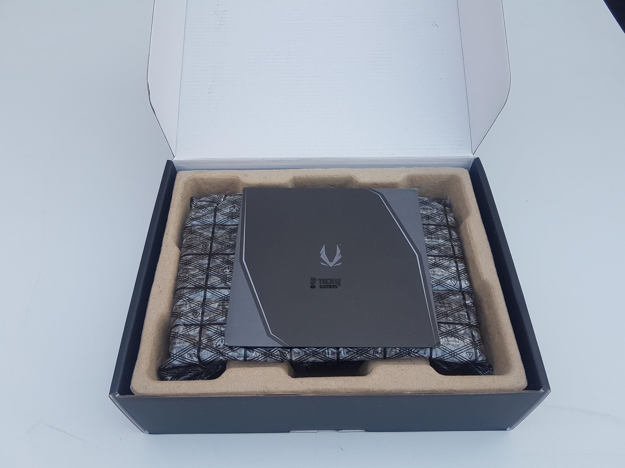ZOTAC GeForce GTX 1660 Ti Amp Edition — Unboxing the GPU