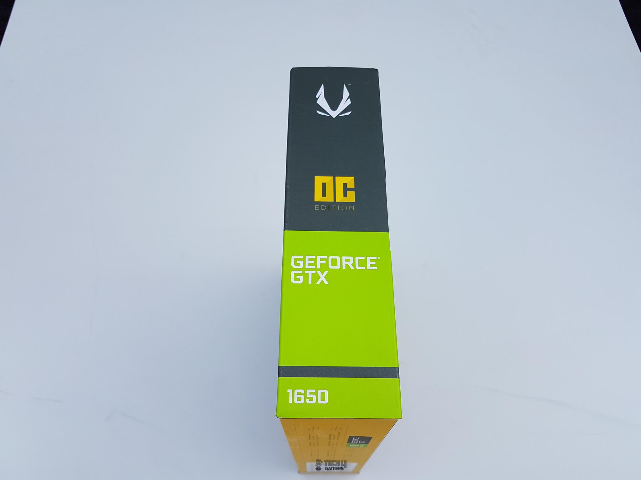 Zotac Gaming Geforce Gtx 1650 Oc left and right Packing 