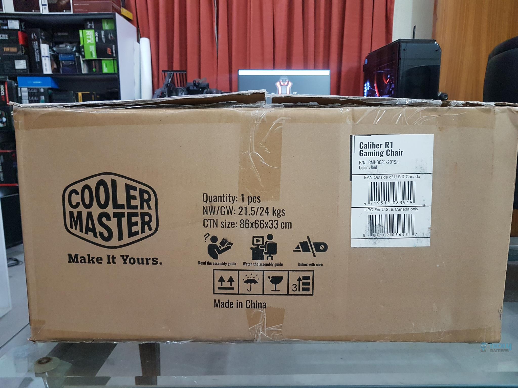 Cooler Master Caliber R1 Packaging logo printed on the left side 