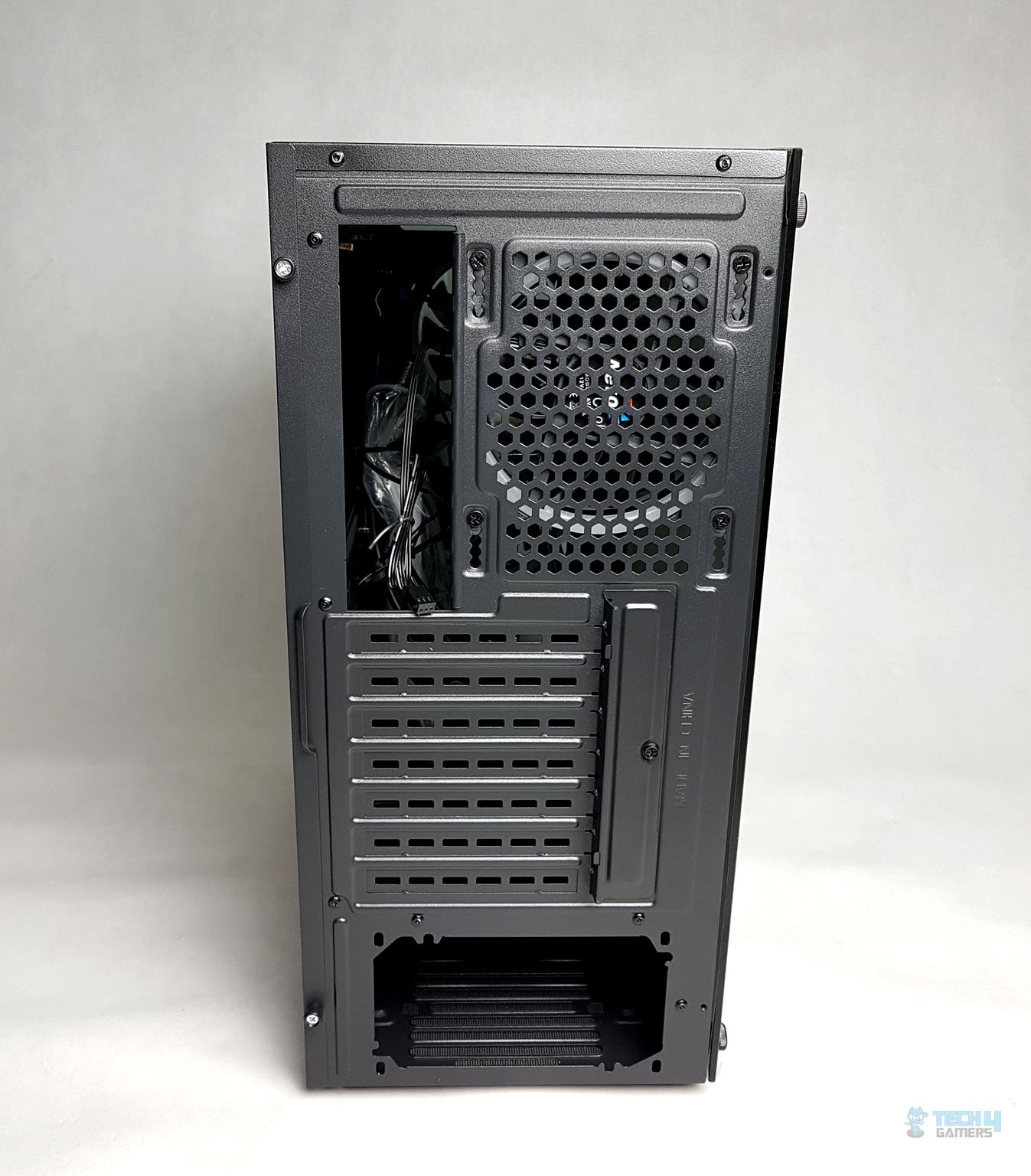  Aerocool Quartz Revo RGB Mid-Tower Chassis — The back side of the chassis