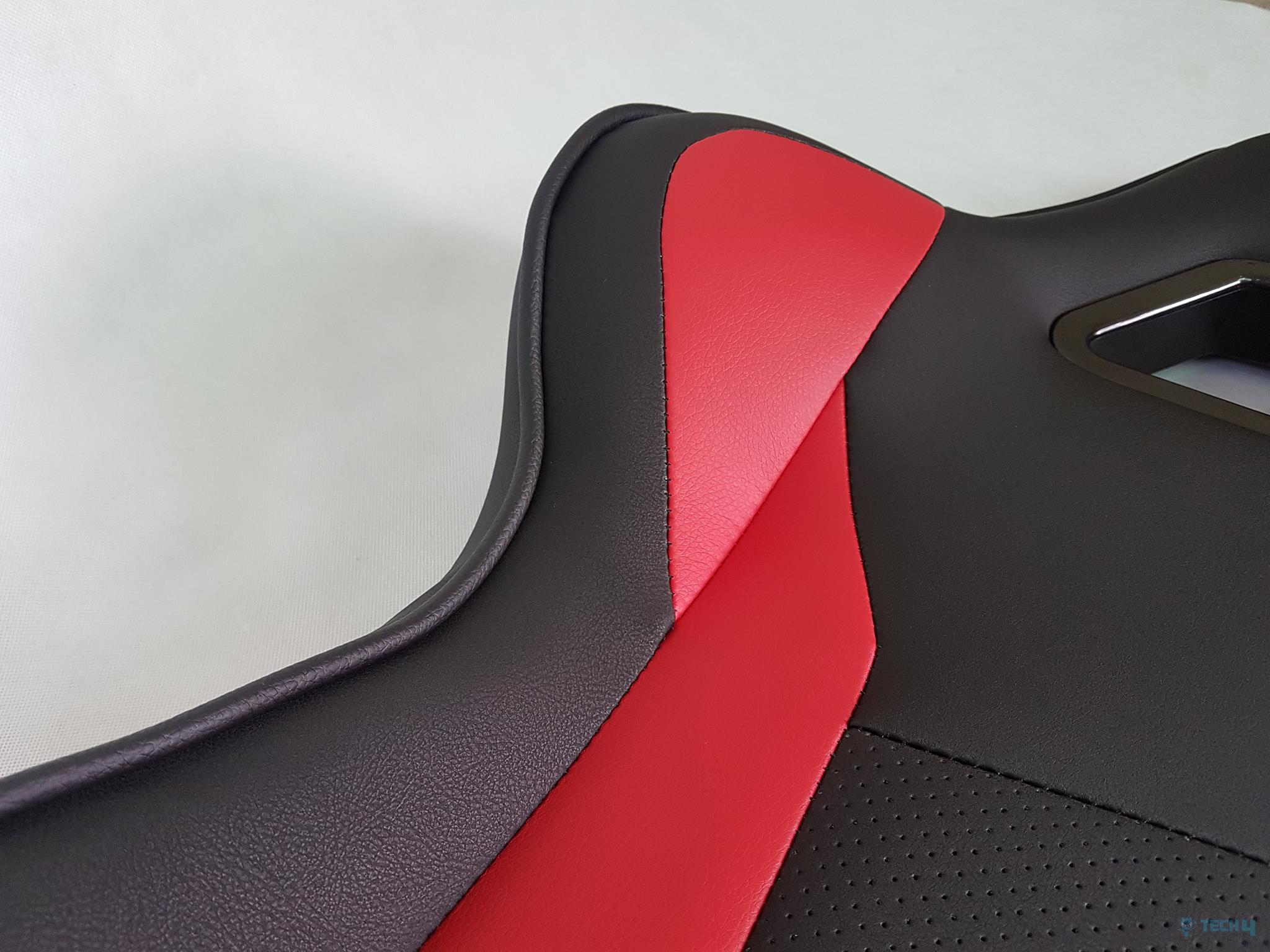 Cooler Master Gaming Chair Backrest edge on the top side 