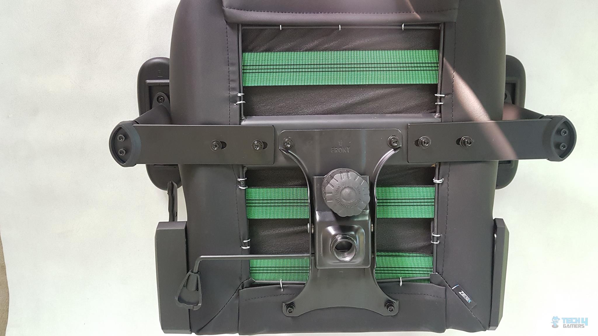 Cooler Master Chair Assembling Side arms
