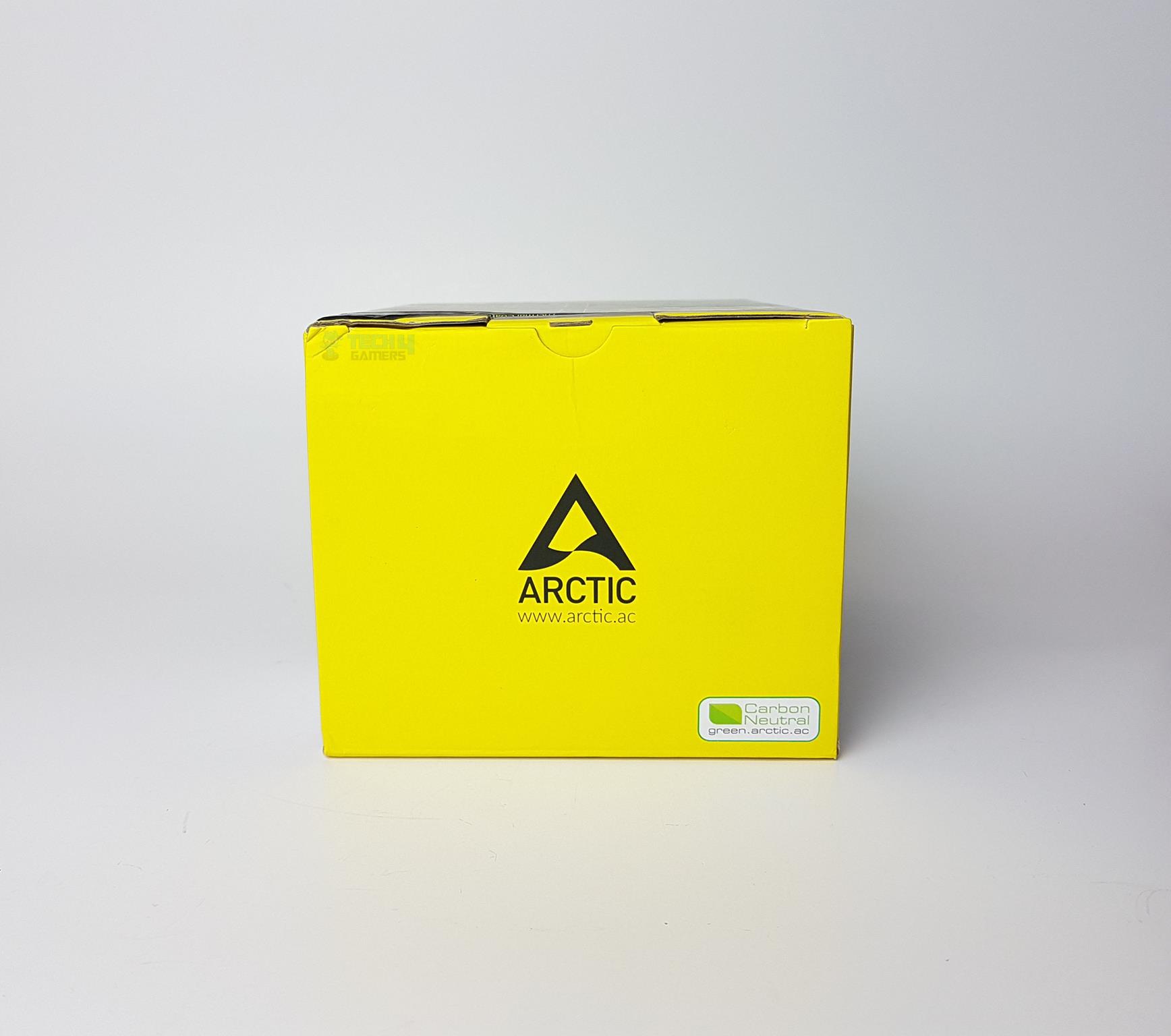 Freezer 34 eSports Packing yellow box