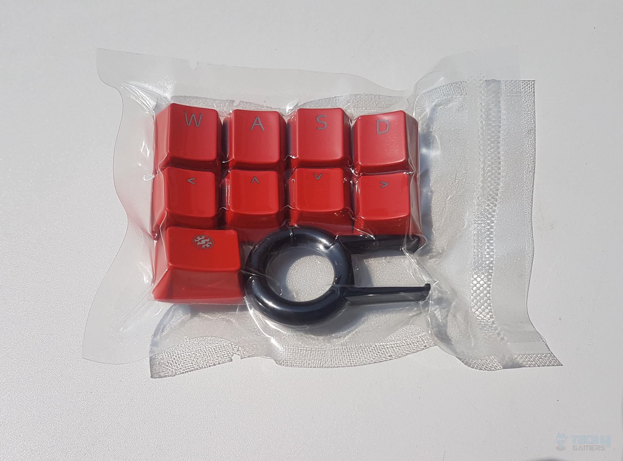 xpg keyboard Red colored keycaps 