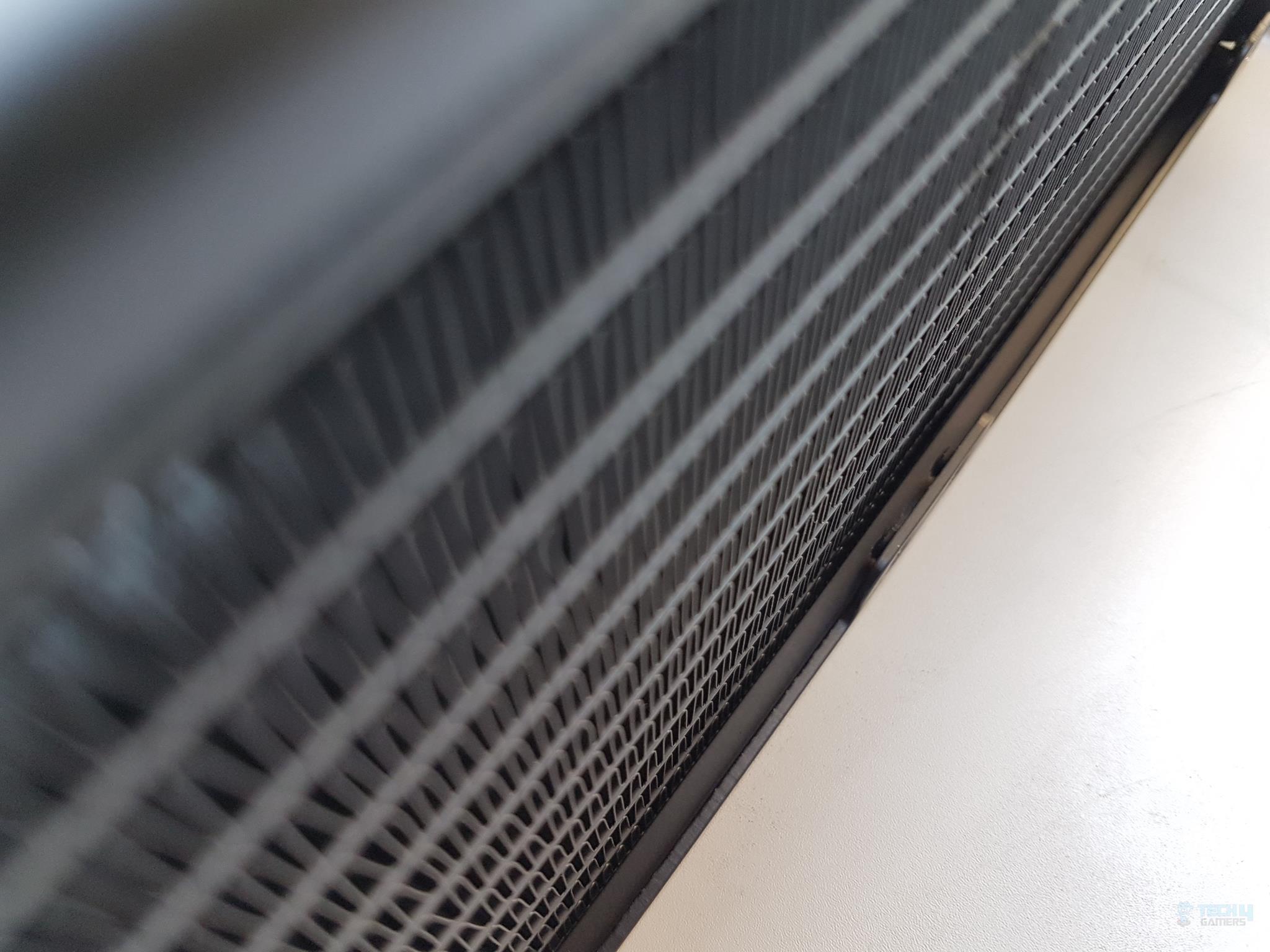 XPG Levante 240 Liquid CPU Cooler — The fins of the radiator