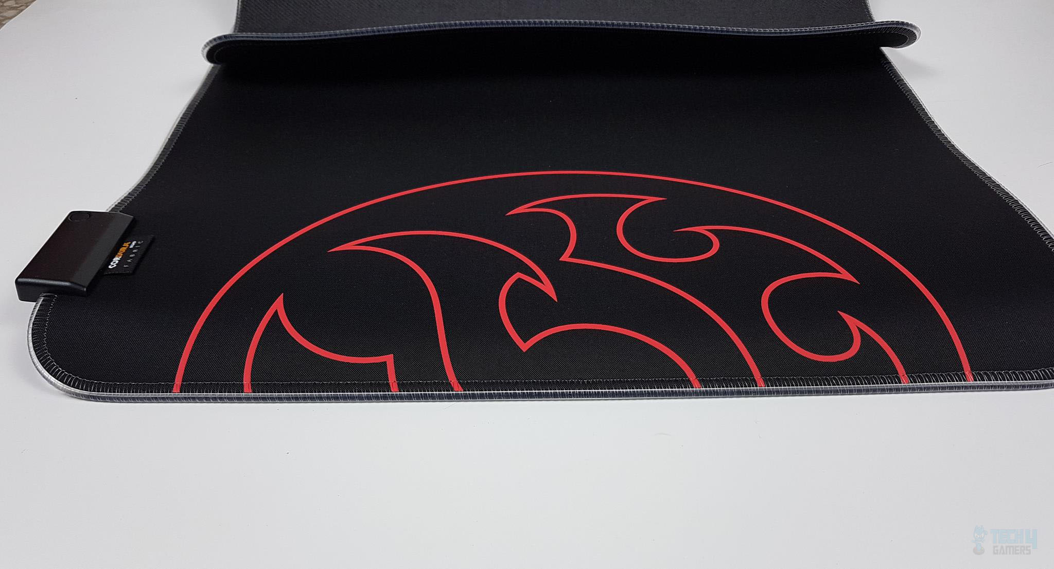 RGB xl mouse pad Closer Look top right section