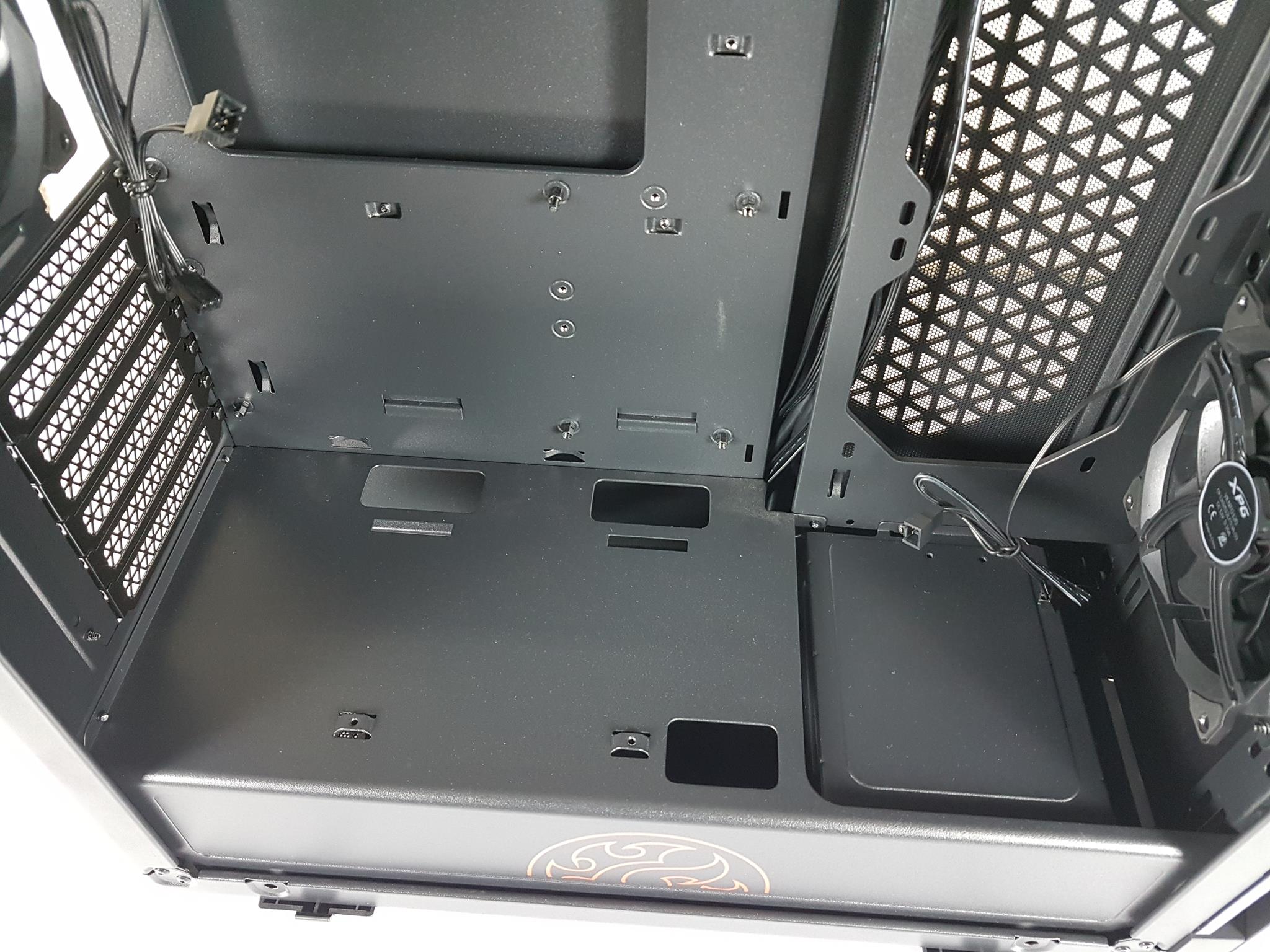 XPG INVADER Chassis Review HDD cage