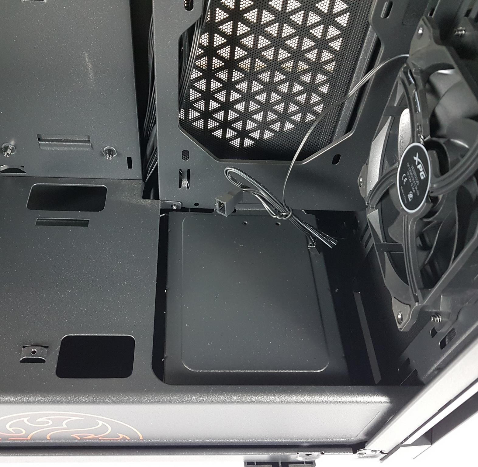 XPG INVADER Chassis Review bottom