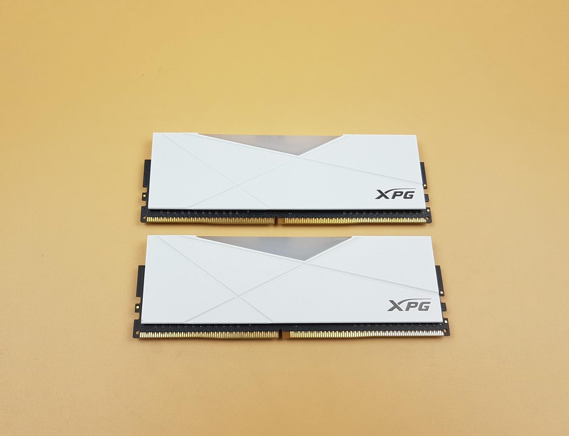 XPG Spectrix D50 2x8GB 3600 White DDR4 kit Review - Tech4Gamers