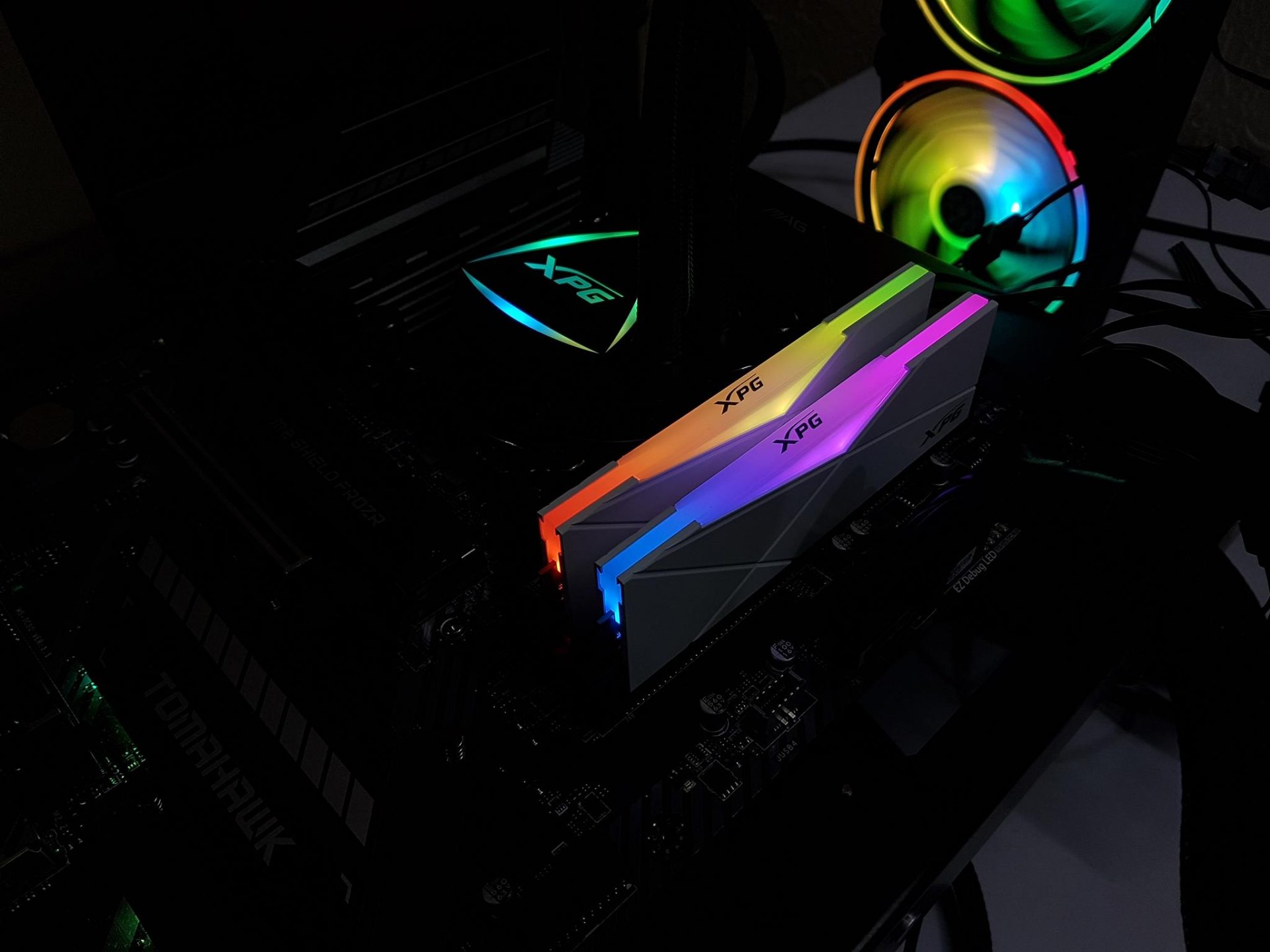 XPG Spectrix D50 2x8GB 3600 White DDR4 kit Review - Tech4Gamers