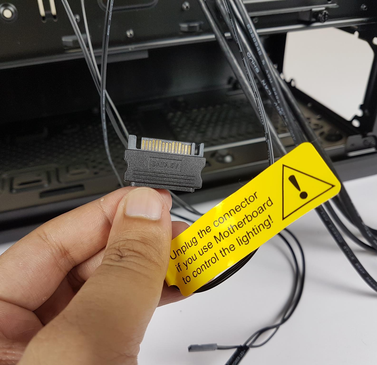 DeepCool MATREXX 70 ADD-RGB 3F — RGB Controller SATA cable