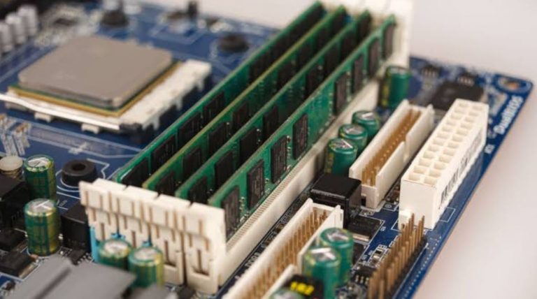 Can You Mix RAM Brands, Sticks, & Types? [Guide] - Tech4Gamers