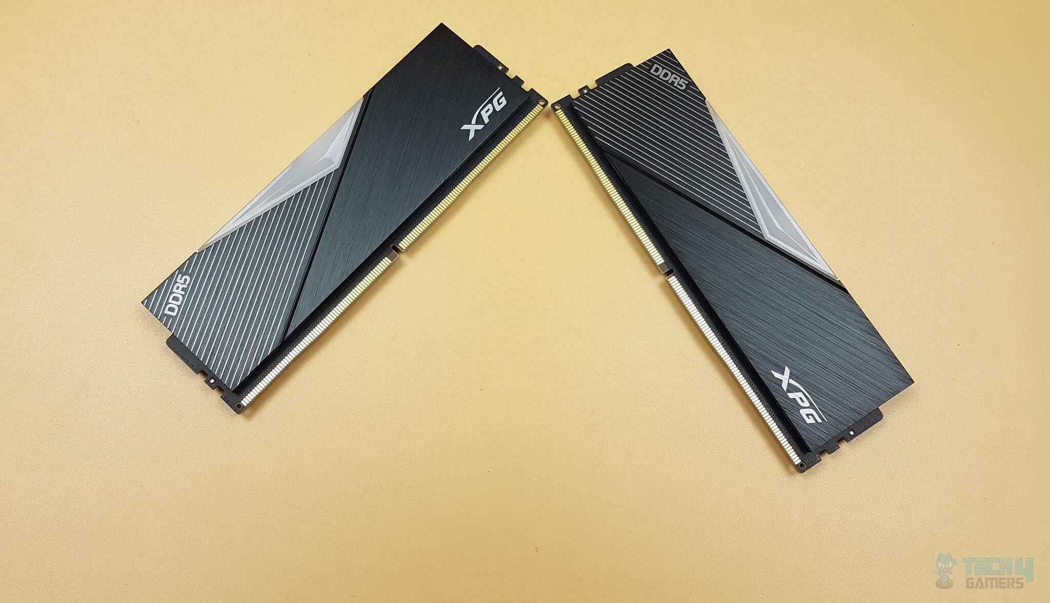 Two XPG Lancer RAM Sticks Being Showcased