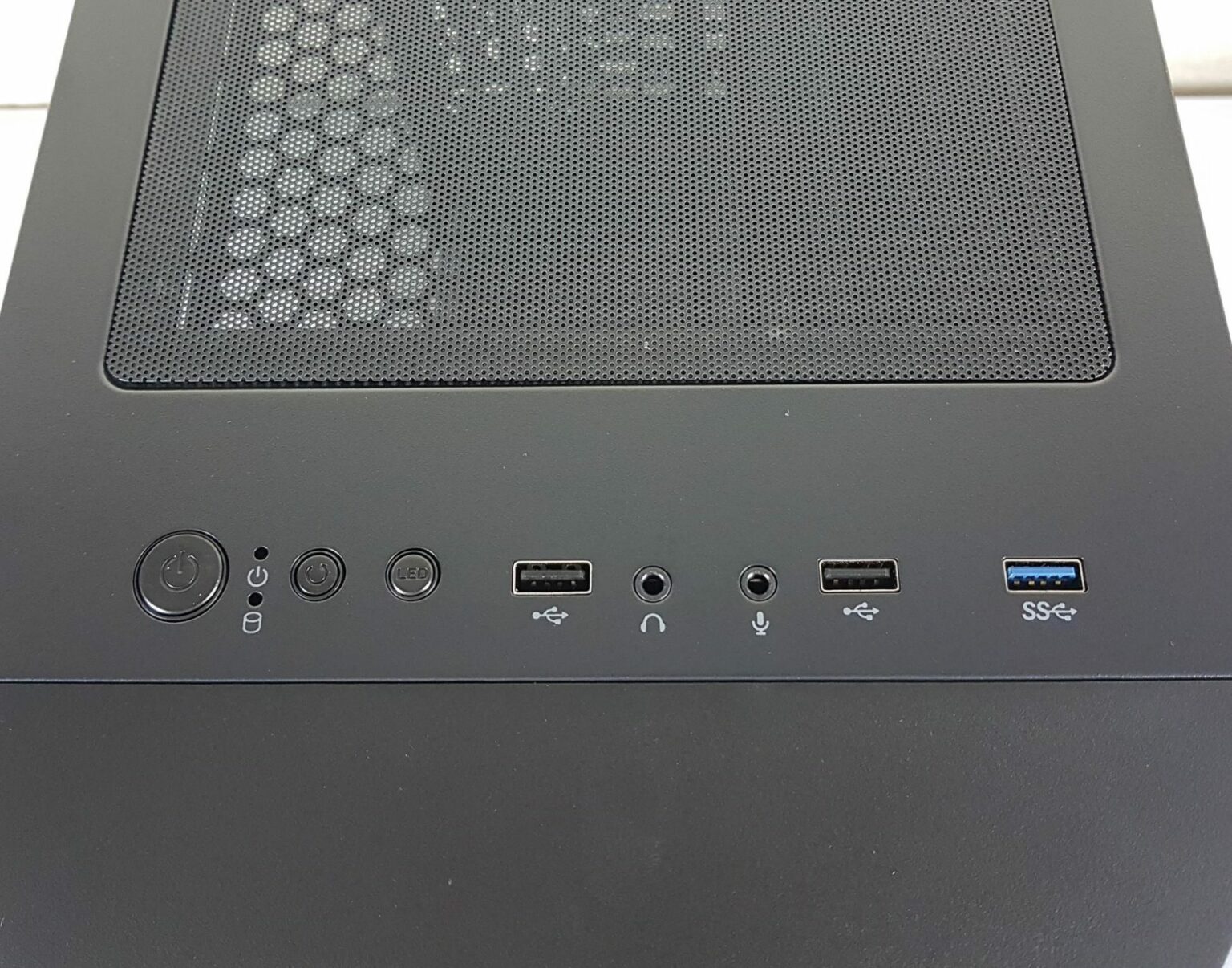 7 BEST Budget PC Cases In 2023 Tech4Gamers