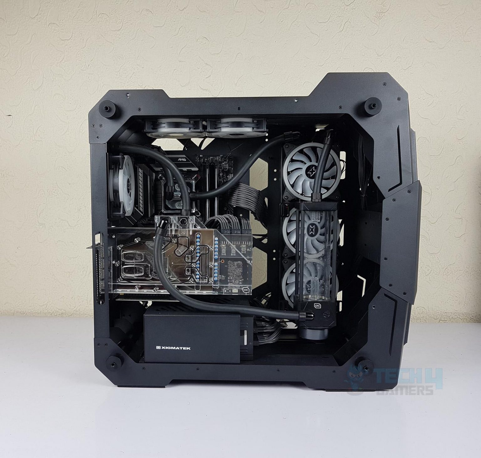 tiny pc cases with good airflow