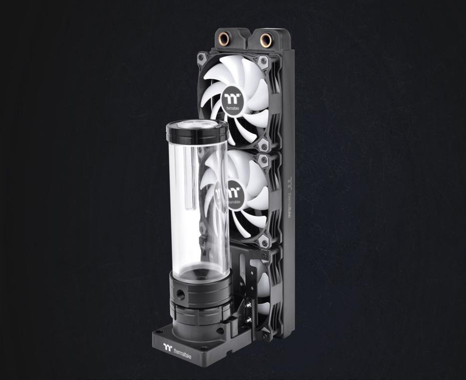 Thermaltake Pacific PR32-D5 Plus