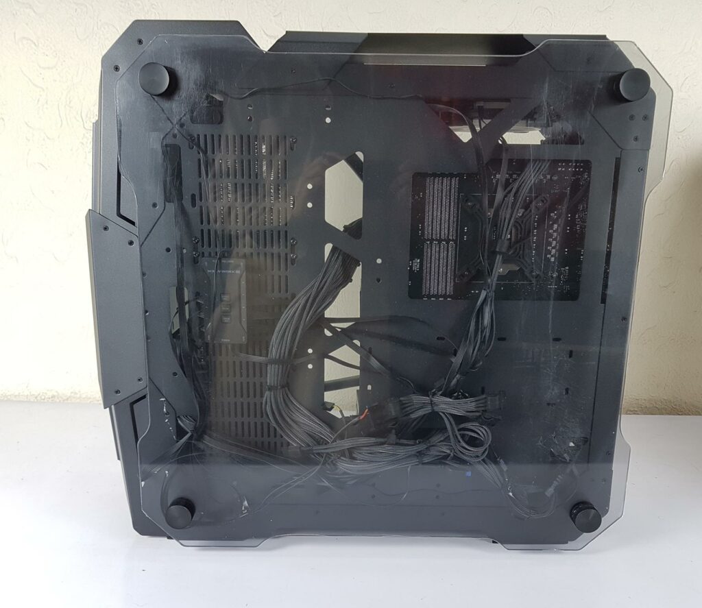 PC Case How to Clean Tempered Glass? Tech4Gamers