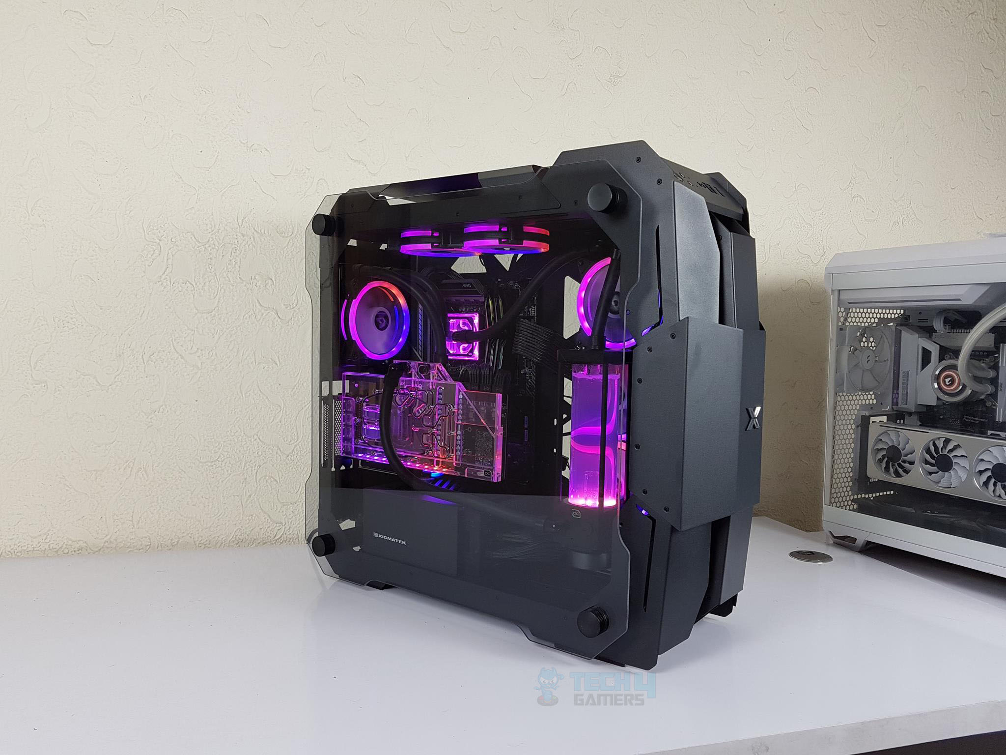 Tempered Glass On Xigmatek X7 Case