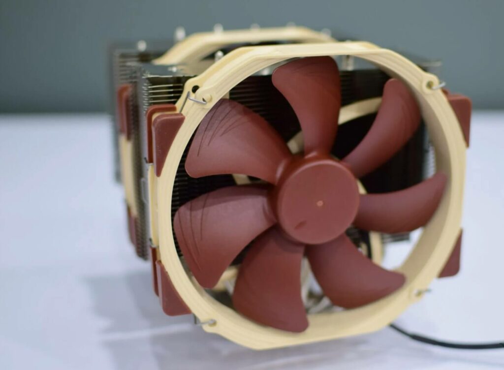 A good CPU cooler for extending the lifespan of gaming PCs.