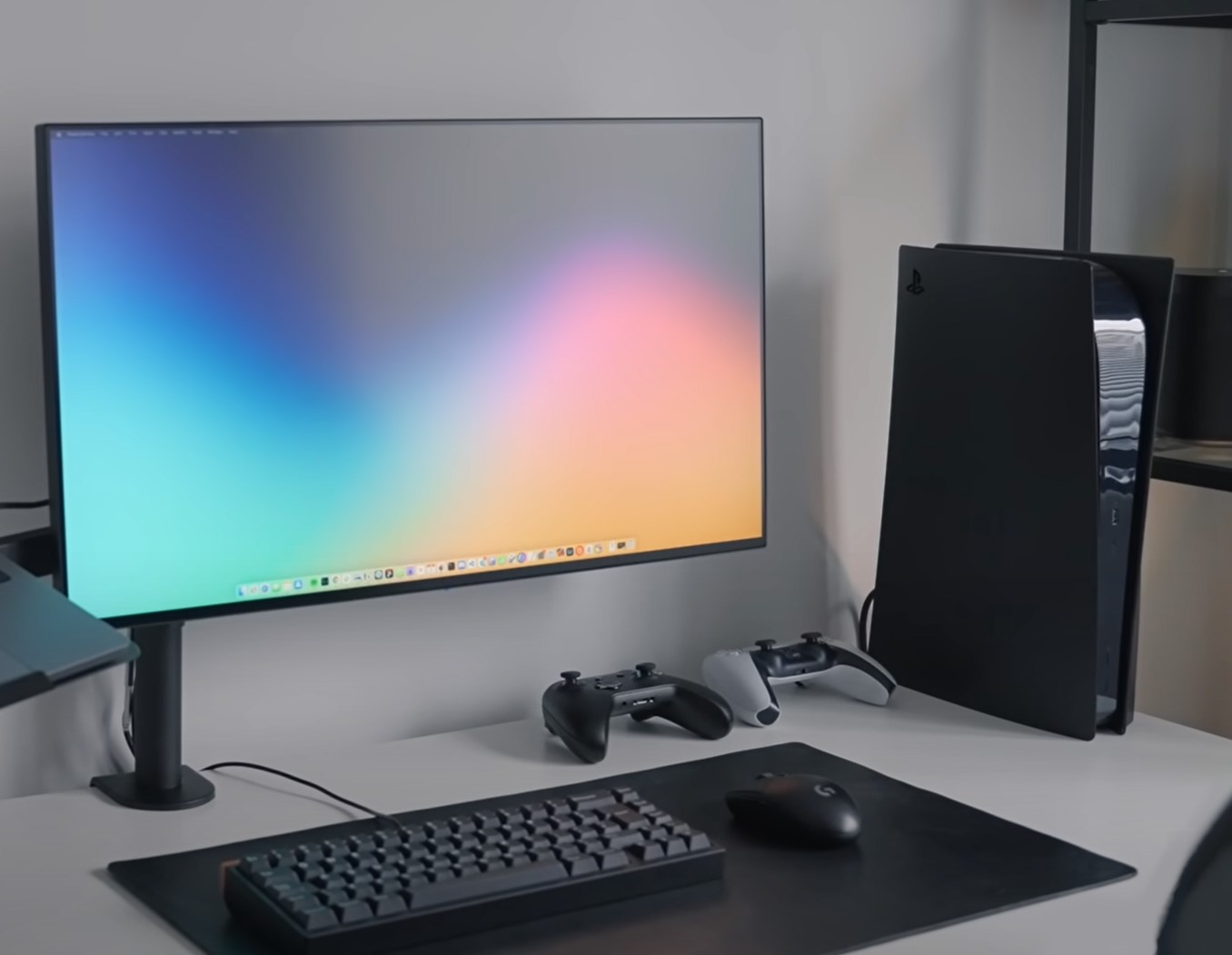 Can You Use A Monitor Without A PC? [You can!]