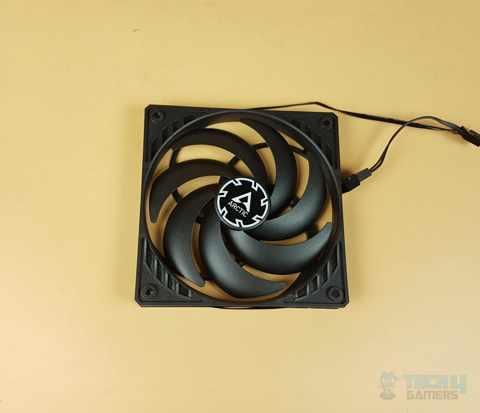 6 BEST 120mm Case Fans [Tested] - Tech4Gamers