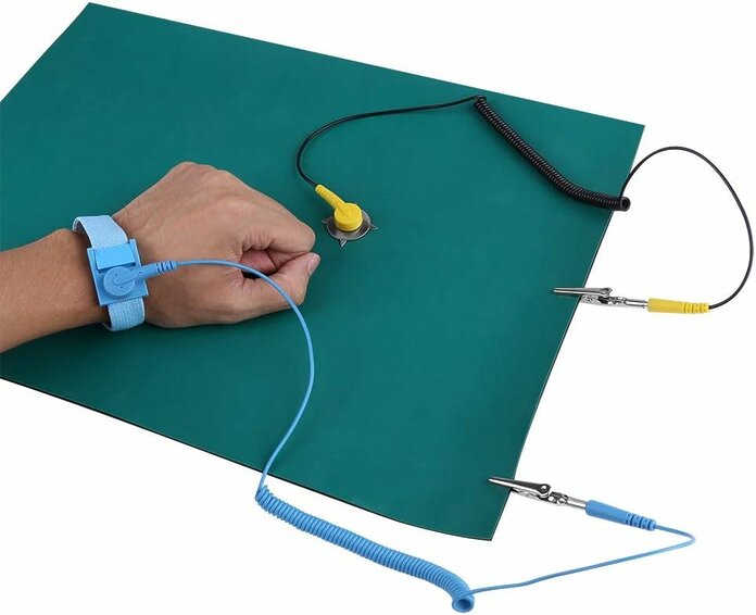 How to Ground Yourself When Building A PC [Quick Steps]