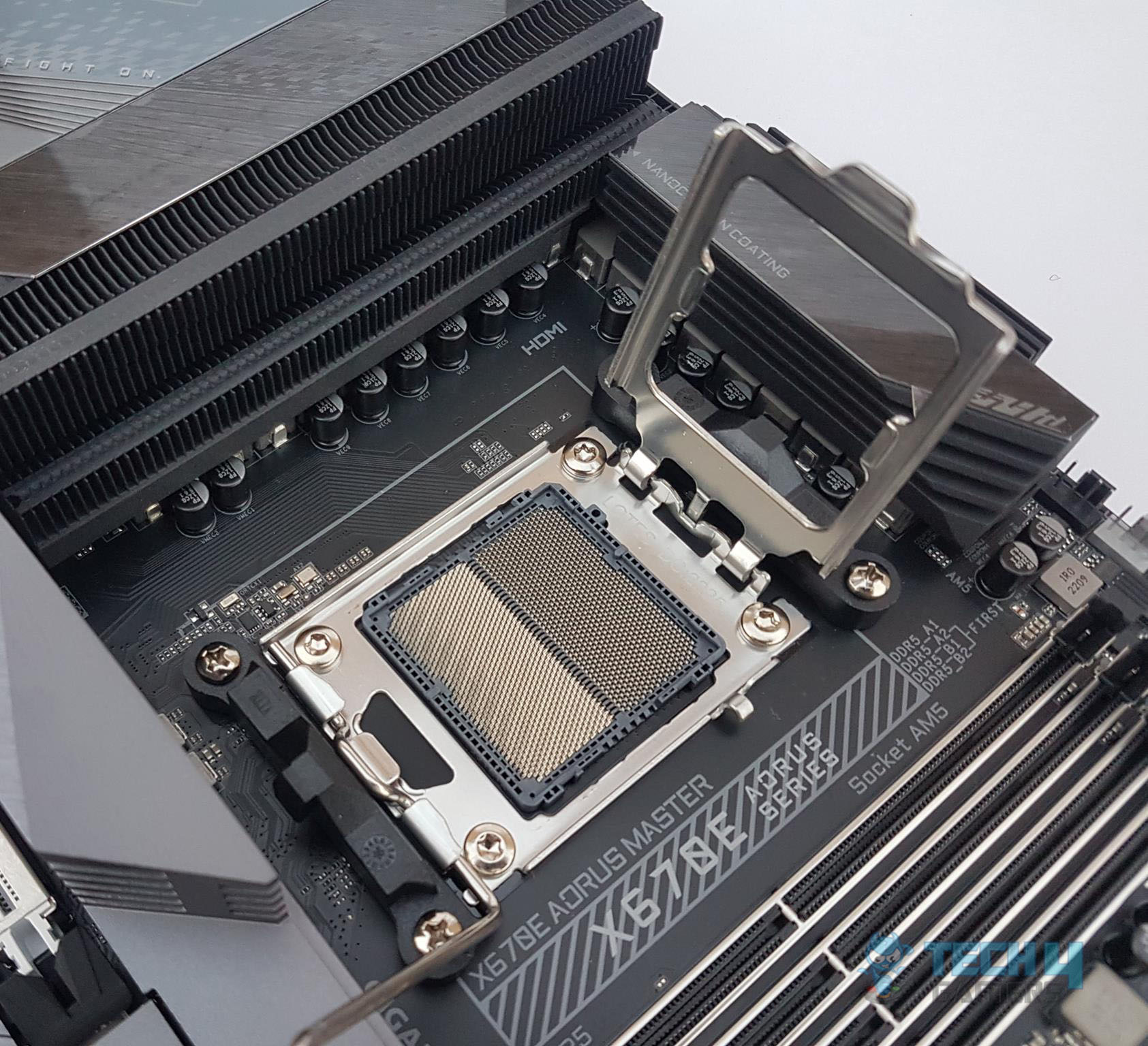 AMD Ryzen 7 7700X Motherboard
