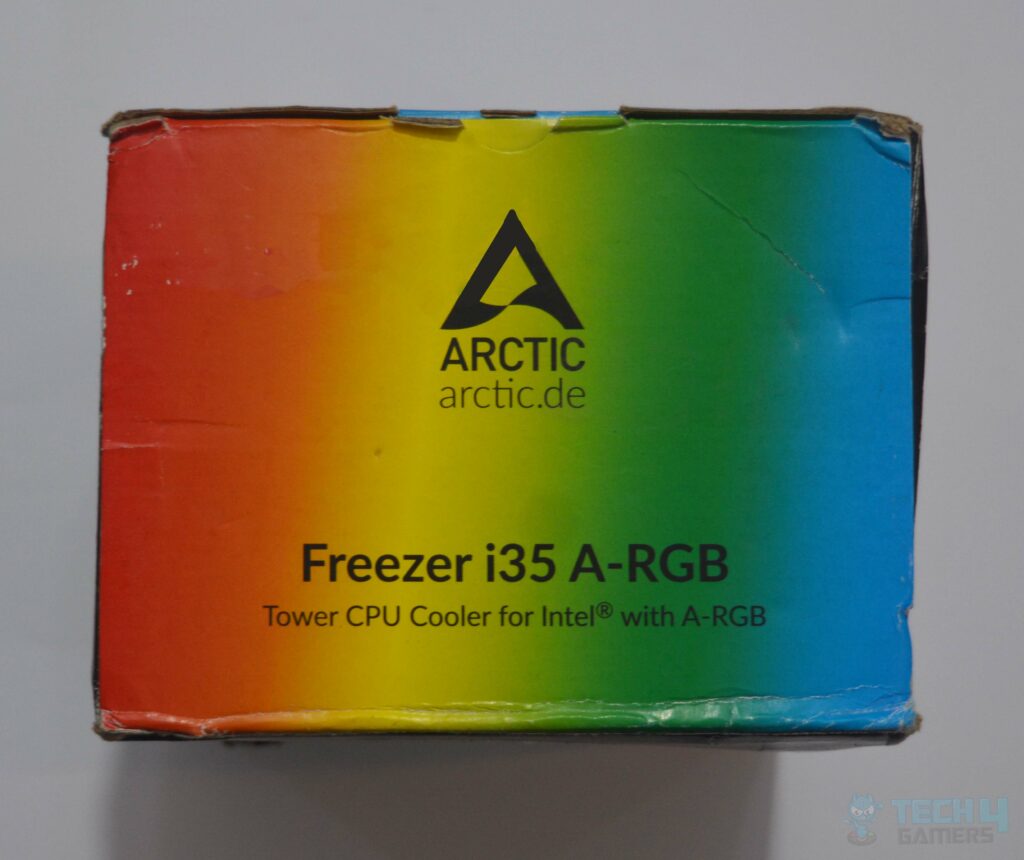 Top of the ARCTIC Freezer i35 A-RGB Box