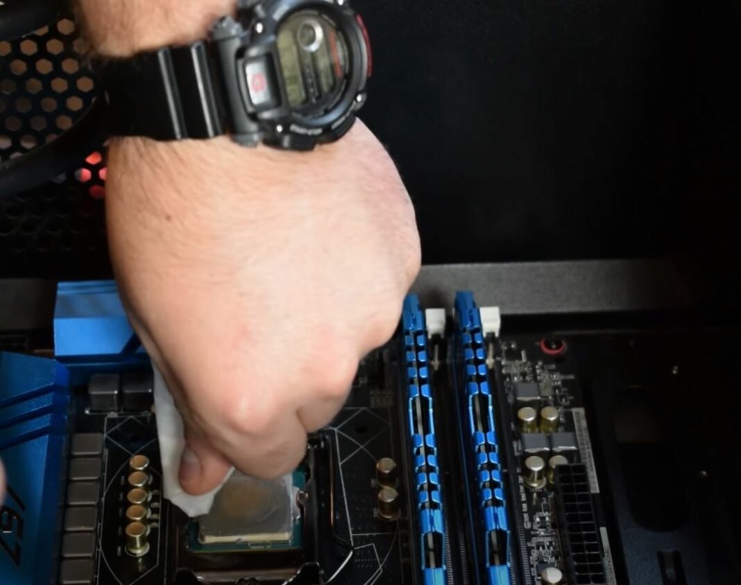 White VGA Light On Motherboard [SOLVED] Tech4Gamers