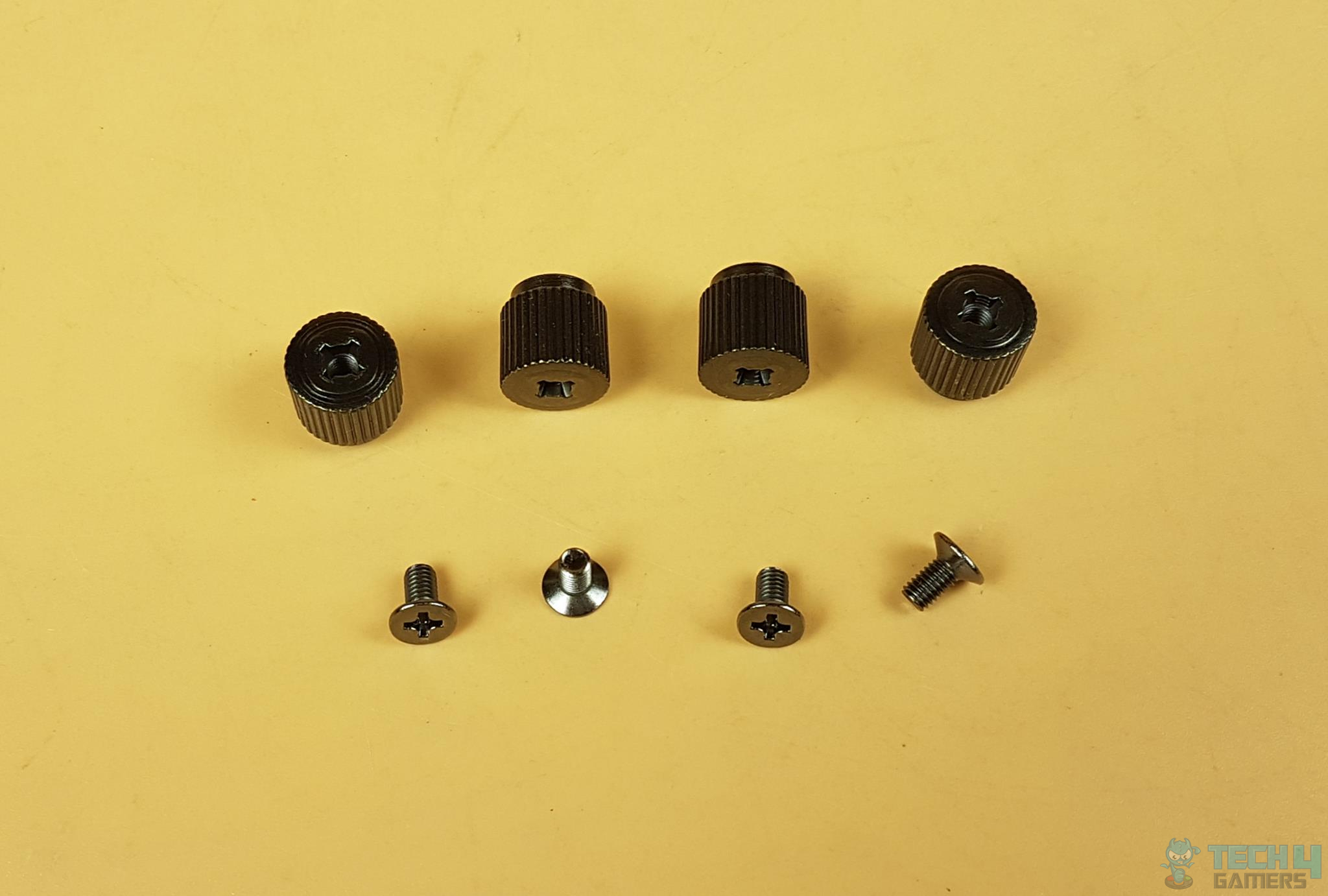 DeepCool LT520 Thumb nuts and screws
