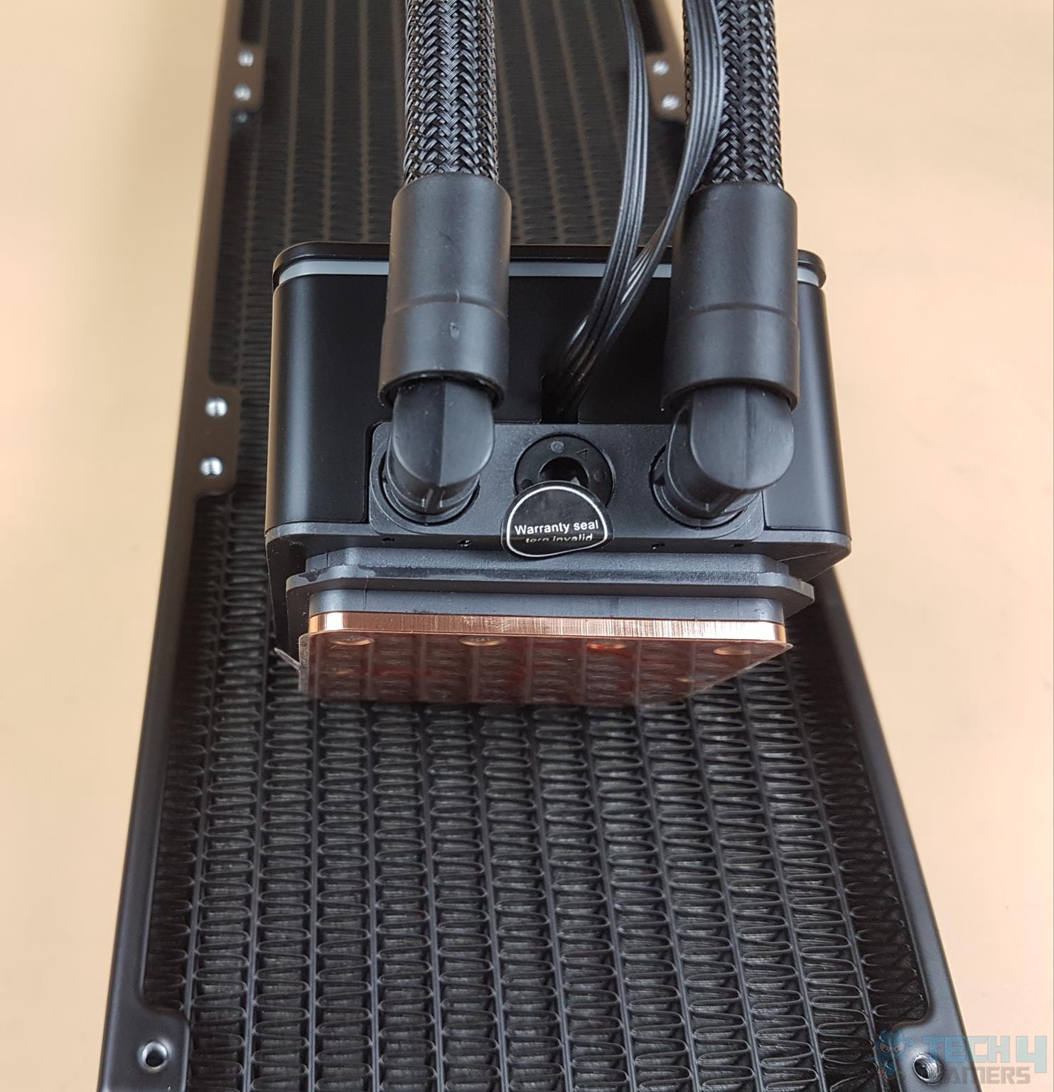 ALPHACOOL CORE OCEAN T38 AIO 360mm — The back side of the housing