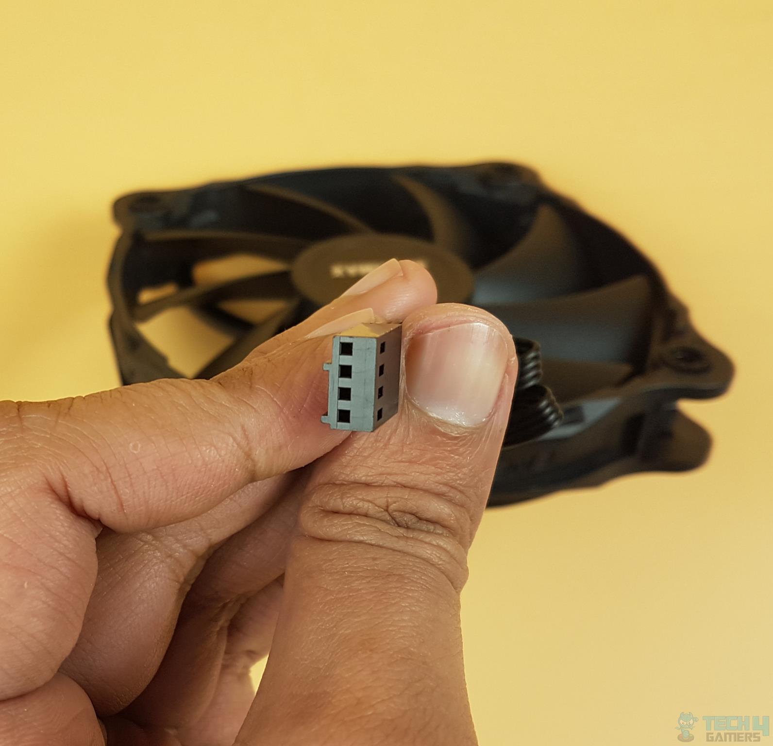 4-pin PWM fan connector