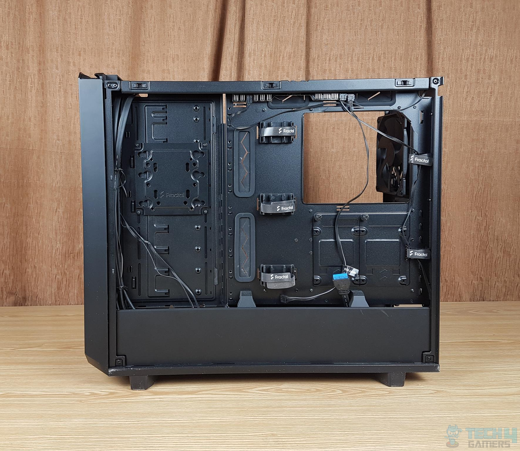 Fractal Design Meshify 2 — Back side with side panel removed