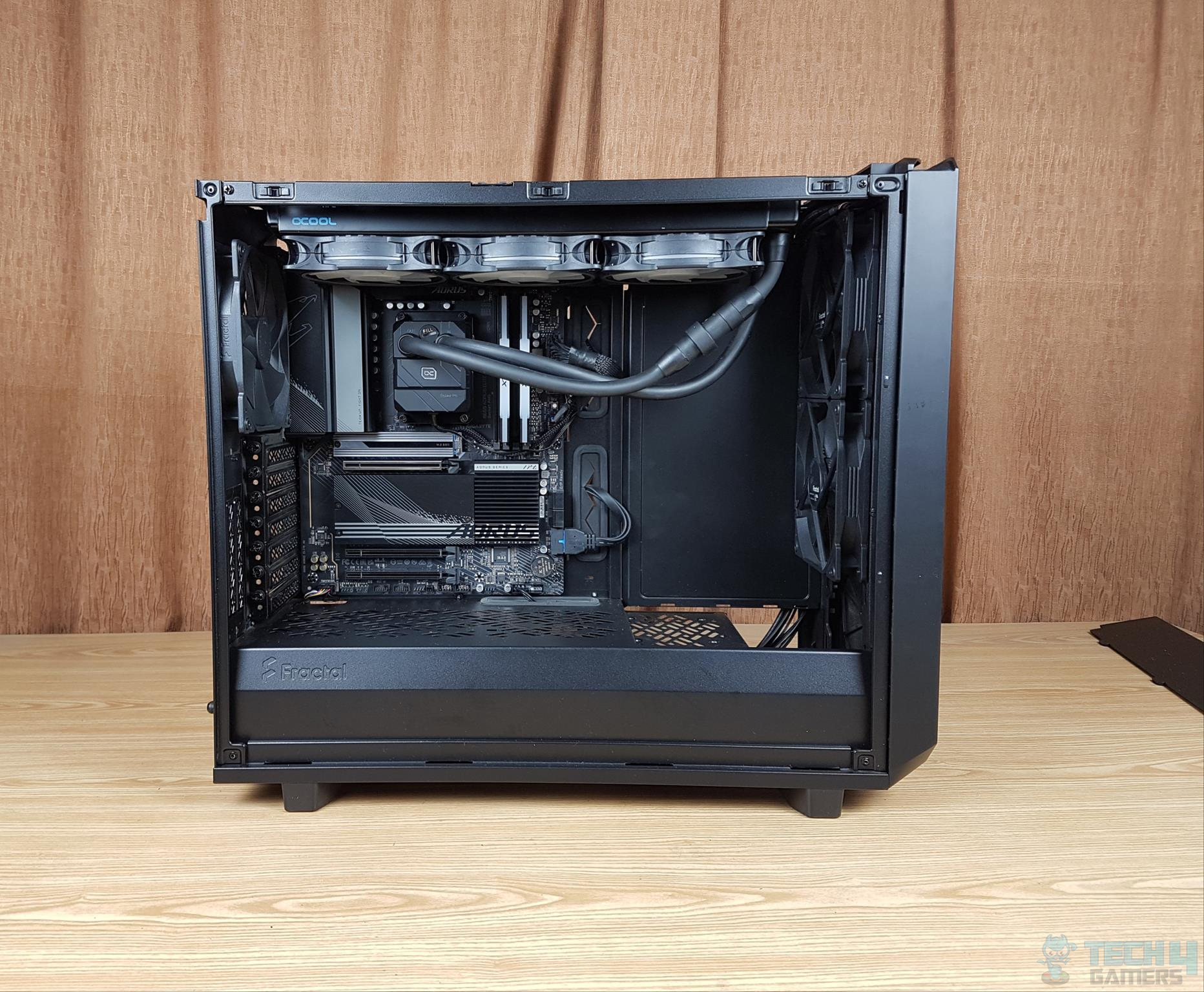 Fractal Design Meshify 2 — Cooler installed along with other components