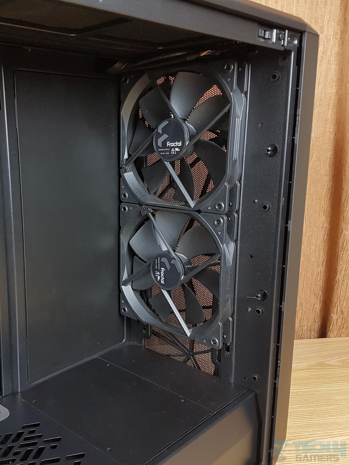 Fractal Design Meshify 2 — Fixed 2x GP14 fans at the front