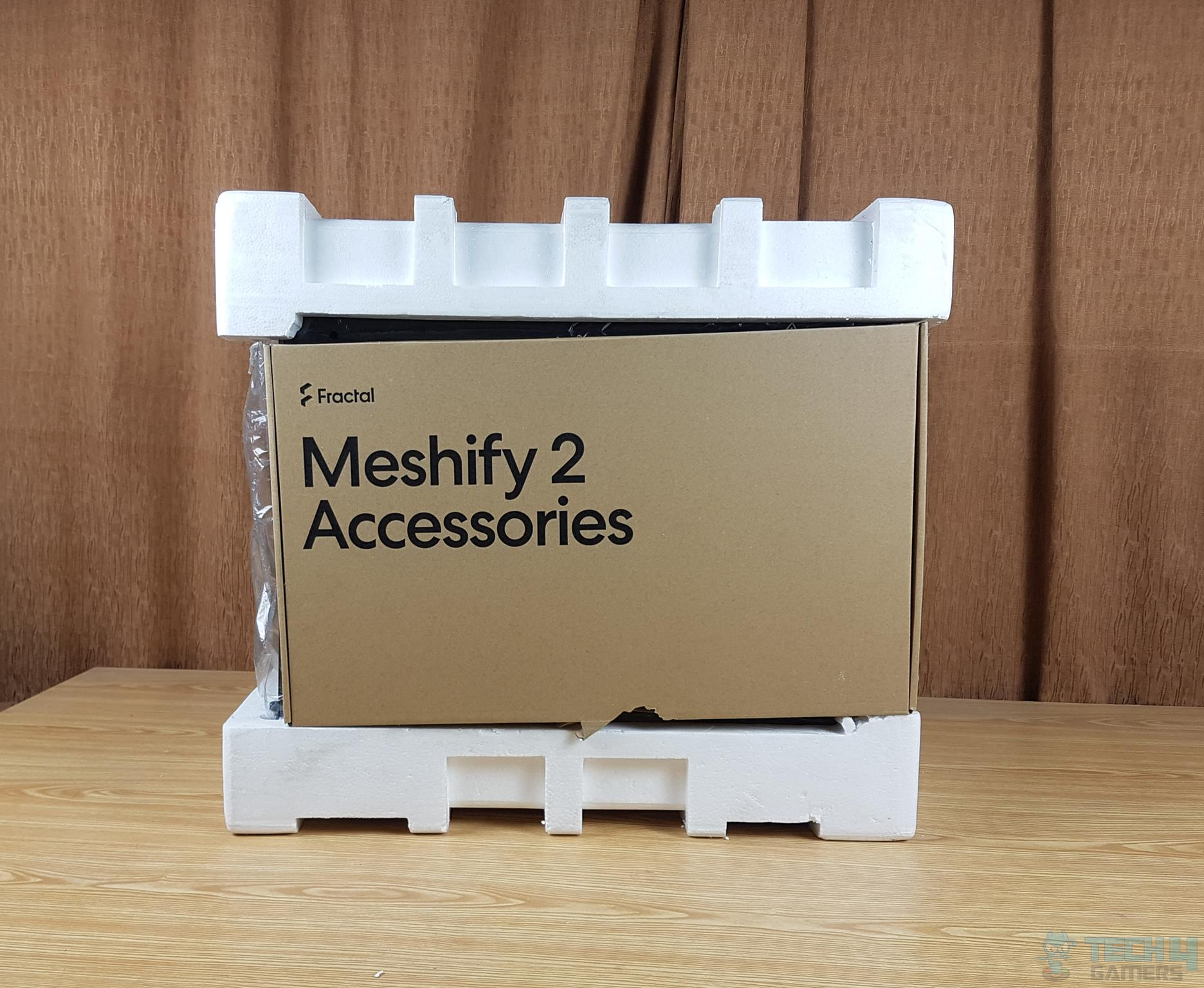 Fractal Design Meshify 2 — Accessories box