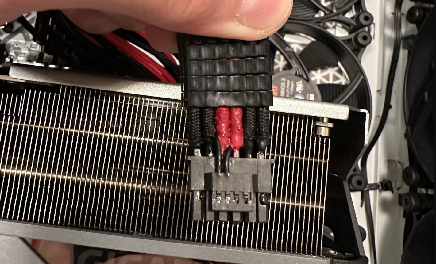 First Case of CableMod Melting 12VHPWR Connector Reported