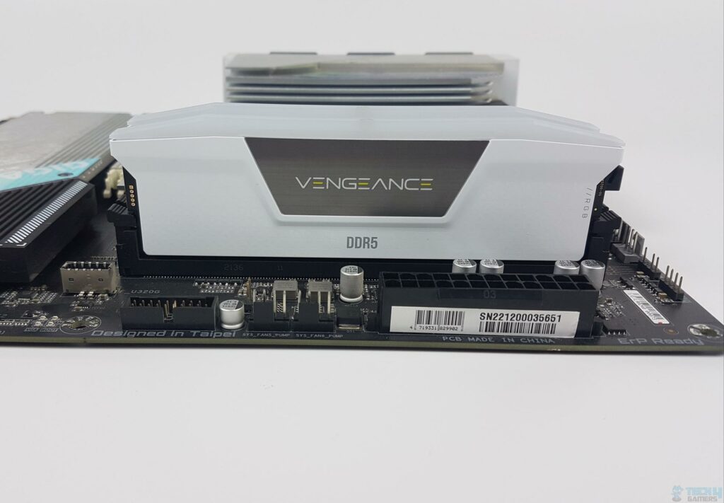 CORSAIR VENGEANCE RGB DDR5 32GB 6000MHz CAS36 kit (Image By Tech4Gamers)